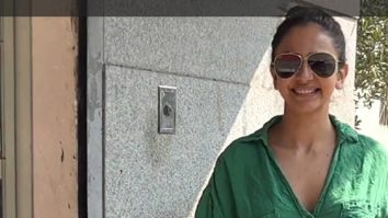 Oops!! Rakul Preet Singh trips as she gets clicked at a salon