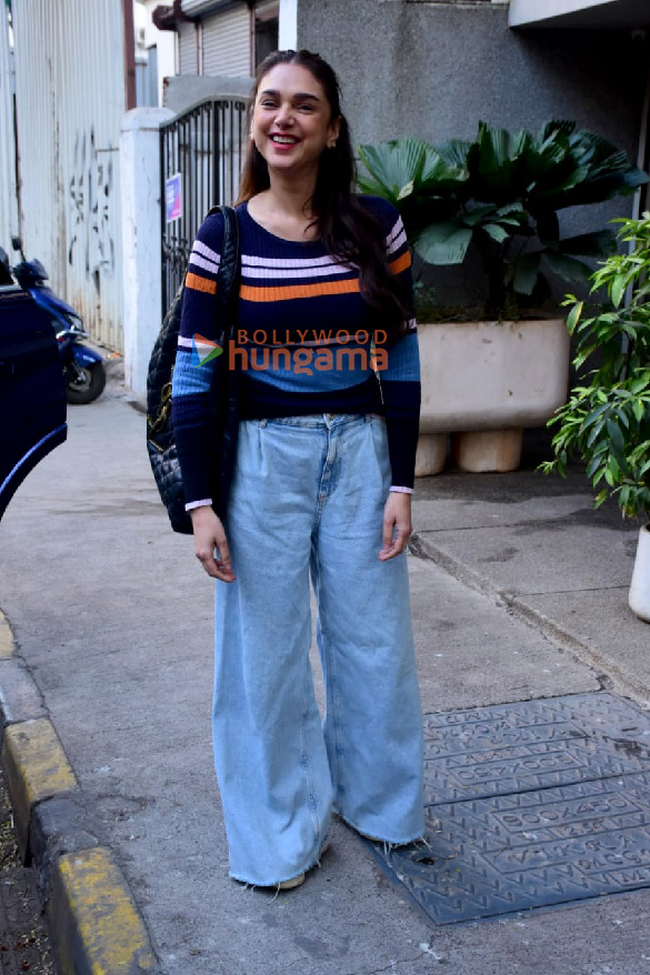 photos aditi rao hydari snapped in bandra 1 3
