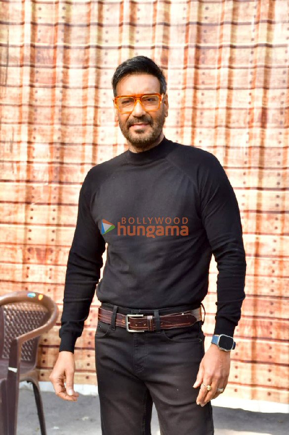 photos ajay devgn and r madhavan snapped promoting shaitaan on the sets of bigg boss 17 2