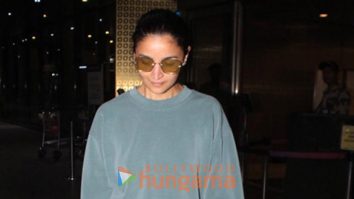 Photos: Alia Bhatt snapped at the airport