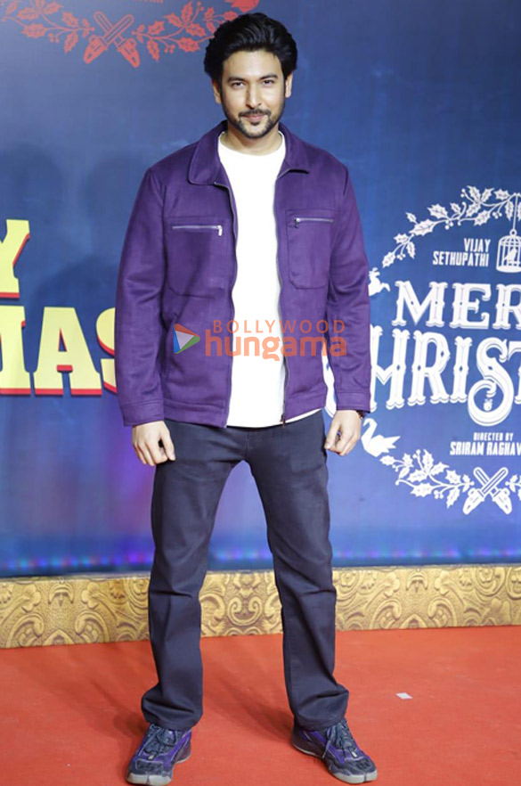 photos celebs grace the premiere of merry christmas 540 6