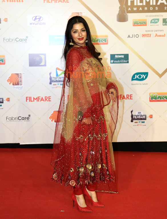 photos celebs grace the red carpet of 69th filmfare awards 2024 35