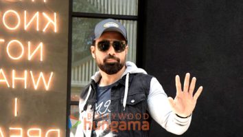 Photos: Emraan Hashmi snapped outside Excel office in Khar