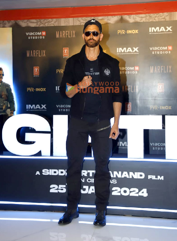 photos hrithik roshan anil kapoor and the entire team snapped at the trailer launch of fighter 6