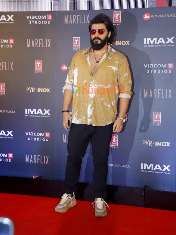 photos hrithik roshan deepika padukone anil kapoor karan singh grover and others snapped at the special screening of fighter 21