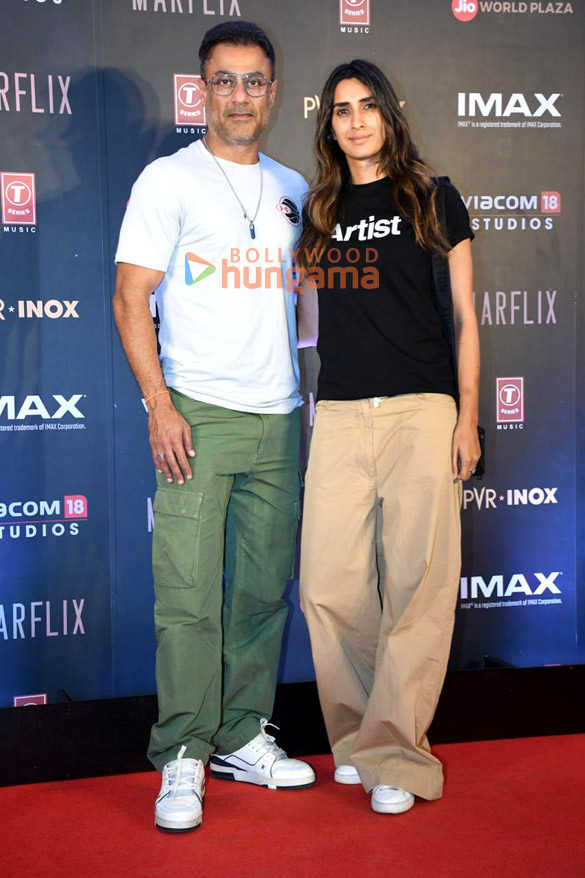 photos hrithik roshan deepika padukone anil kapoor karan singh grover and others snapped at the special screening of fighter 804 5