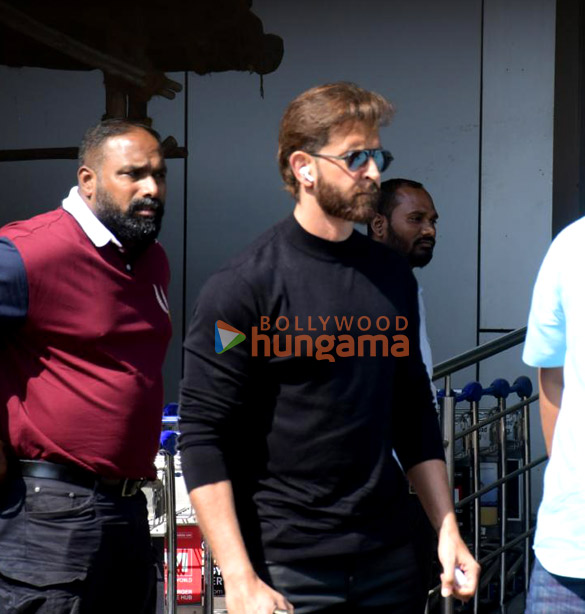 photos hrithik roshan deepika padukone anil kapoor and siddharth anand snapped at kalina airport 009 1