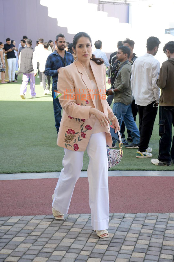 photos hrithik roshan diana penty and others snapped at ajio luxe event 6