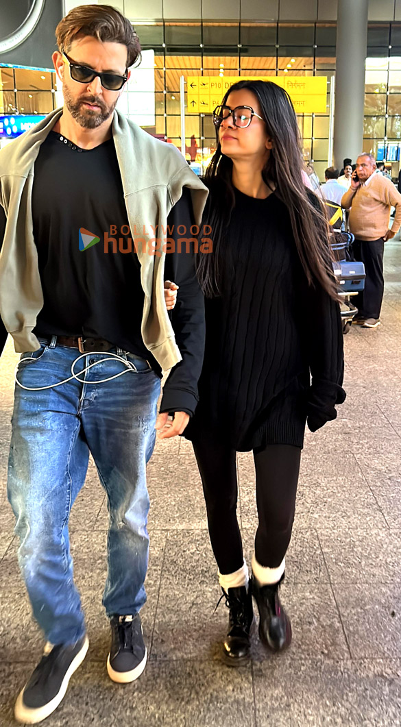 photos hrithik roshan and saba azad snapped at the airport 3 3