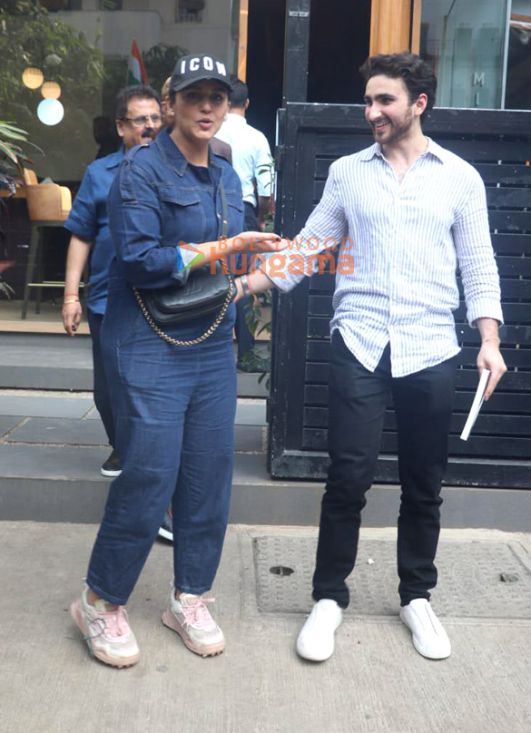 Photos: Huma Qureshi snapped in Bandra Photos: Huma Qureshi snapped in Bandra
