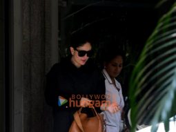 Photos: Kareena Kapoor Khan and Karisma Kapoor snapped at their father Randhir Kapoor’s house in Bandra