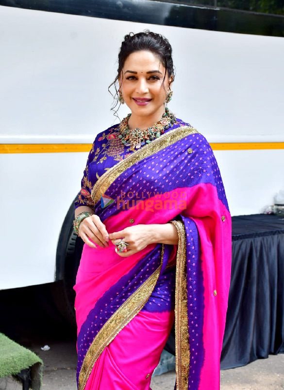 Photos: Madhuri Dixit and Suniel Shetty snapped on the sets of Dance Deewane