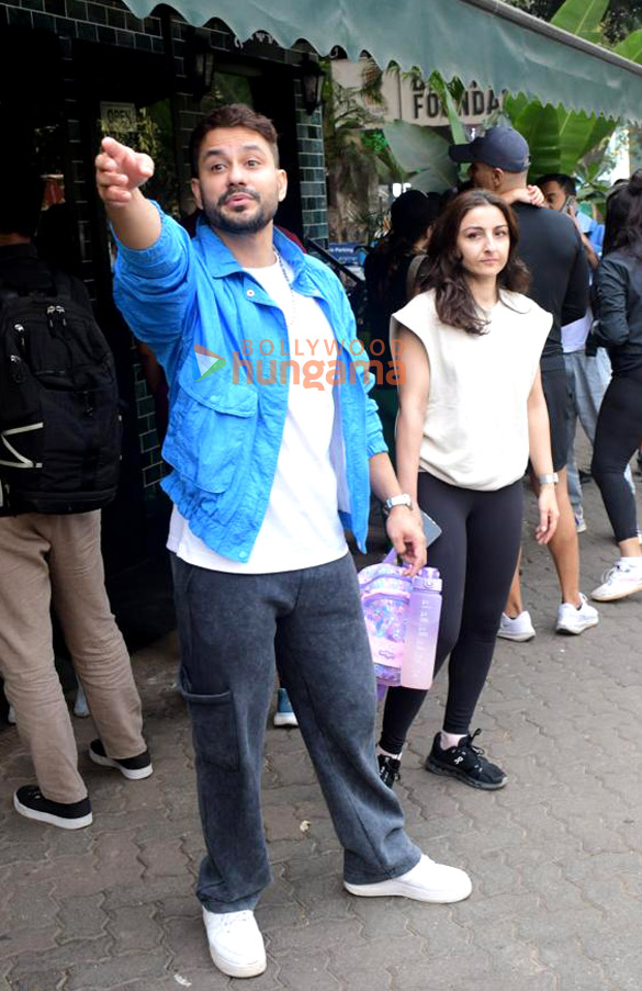 Photos: Neha Dhupia, Angad Bedi, Kunal Kemmu and Soha Ali Khan snapped outside a cafe in Bandra
