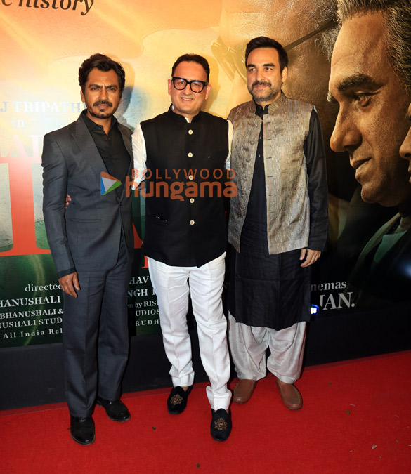 photos pankaj tripathi dhvani bhanushali nawazuddin siddiqui and others grace the special screening of main atal hoon 2