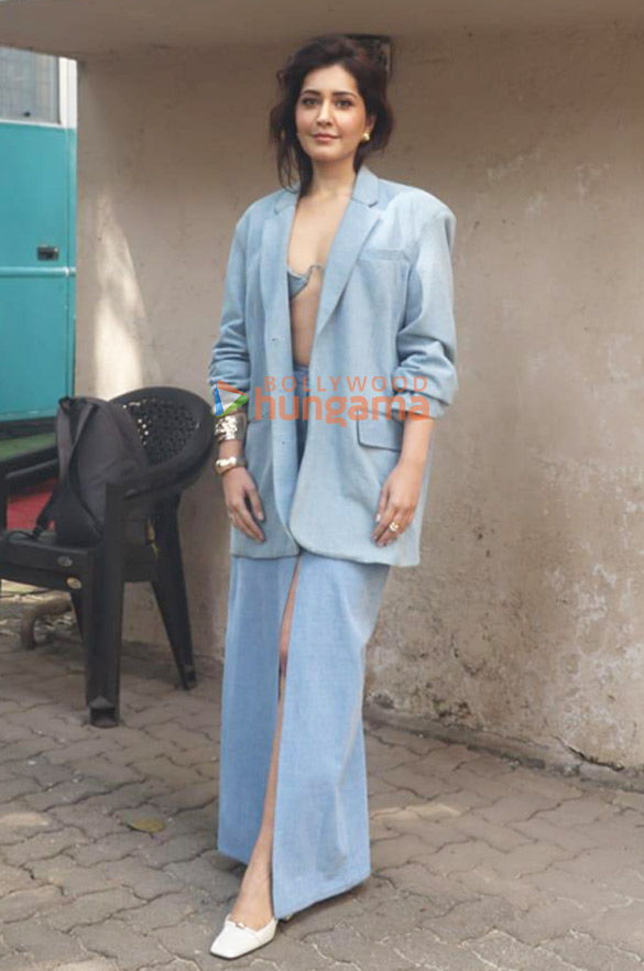 Photos: Raashii Khanna snapped at Mehboob Studio in Bandra | Parties & Events