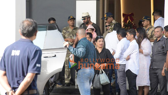 photos ranbir kapoor and alia bhatt snapped with daughter raha kapoor at the kalina airport 1