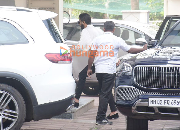 Photos: Ranveer Singh snapped at Sanjay Leela Bhansali’s house Photos: Ranveer Singh snapped at Sanjay Leela Bhansali’s house