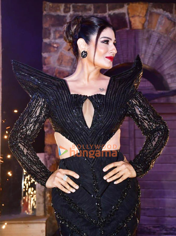 photos raveena tandon varun sood and others snapped at the trailer launch of karmma calling 2