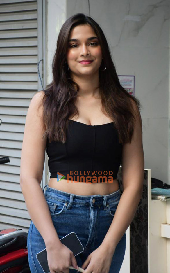 photos saiee manjrekar snapped outside the exceed office in bandra 1