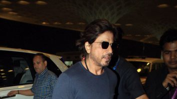 Photos: Shah Rukh Khan, Ananya Panday and others snapped at the airport