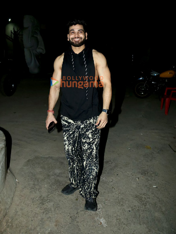 Photos: Shiv Thakare, Dhanashree Verma and Manisha Rani snapped on the sets of Jhalak Dikhhla Jaa Photos: Shiv Thakare, Dhanashree Verma and Manisha Rani snapped on the sets of Jhalak Dikhhla Jaa