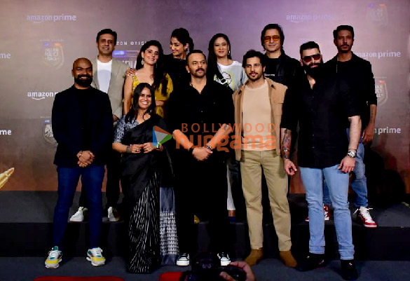 photos sidharth malhotra shilpa shetty vivek oberoi rohit shetty and others snapped at the trailer launch of indian police force 8