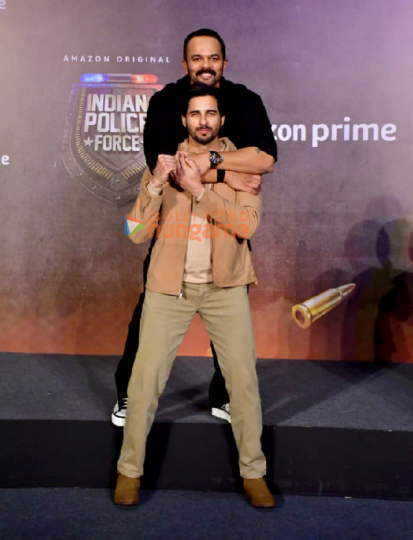 photos sidharth malhotra shilpa shetty vivek oberoi rohit shetty and others snapped at the trailer launch of indian police force 9