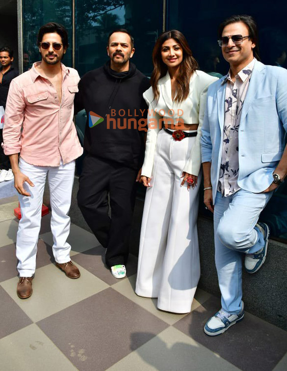 Photos Sidharth Malhotra, Shilpa Shetty, Vivek Oberoi And Rohit Shetty ...