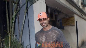 Photos: Vidyut Jammwal snapped in Bandra