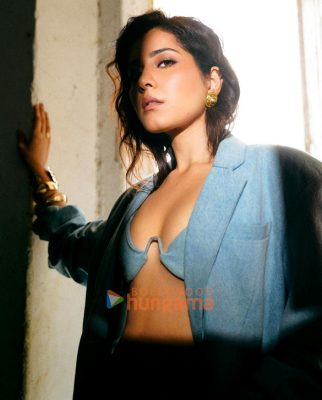 Celeb Photos Of Raashii Khanna