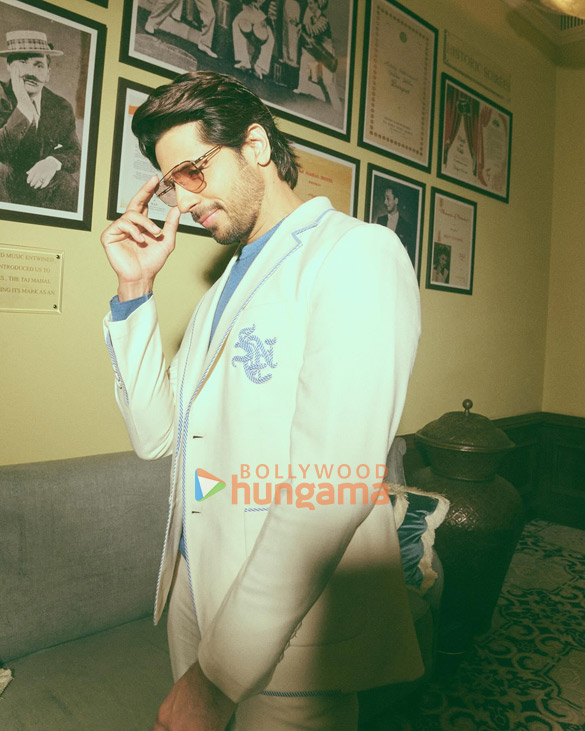 sidharth malhotra 3 40