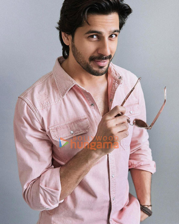sidharth malhotra 6 8