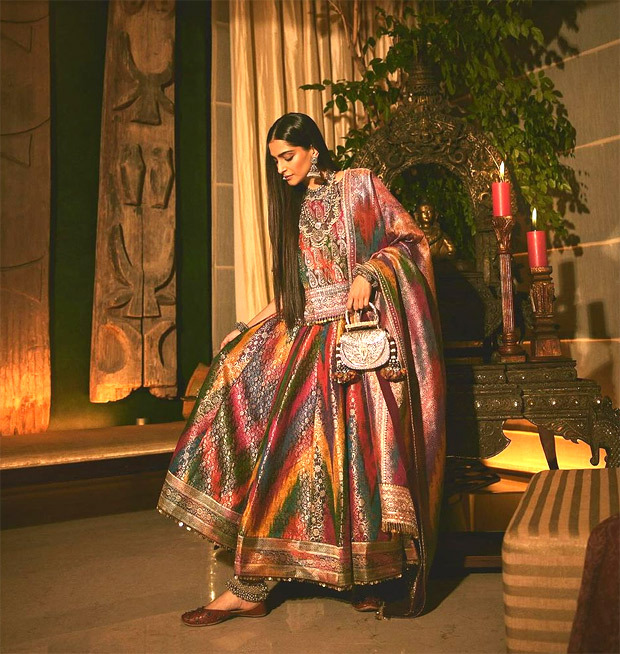 Sonam Kapoor looks opulent in outfit made from vintage Banarasi saree with antique embroidery and jewellery – a fusion of history and style Sonam Kapoor looks opulent in outfit made from vintage Banarasi saree with antique embroidery and jewellery – a fusion of history and style