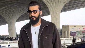 Arjun Kapoor gets clicked at the airport by paps