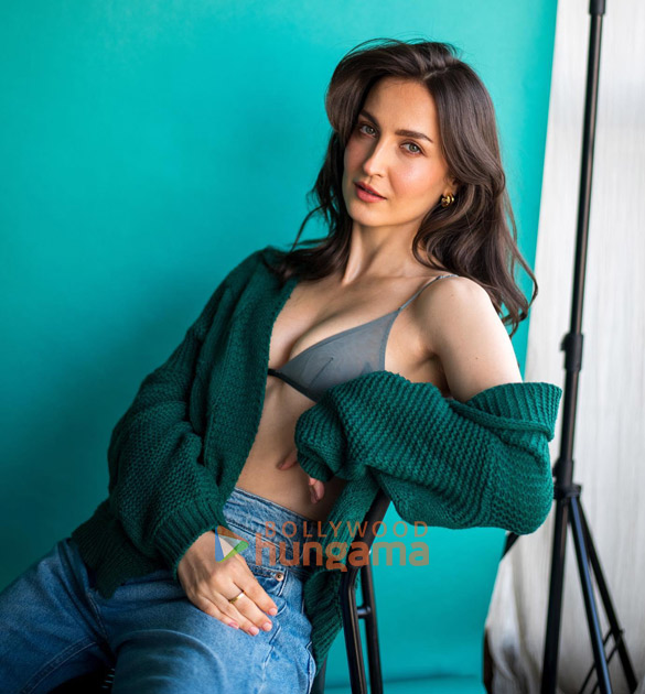 elli avrram 2 114
