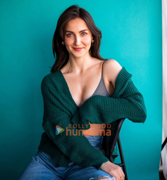 elli avrram 7 10