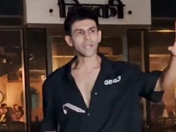 Kartik Aaryan poses with Chandu Champion director Kabir Khan