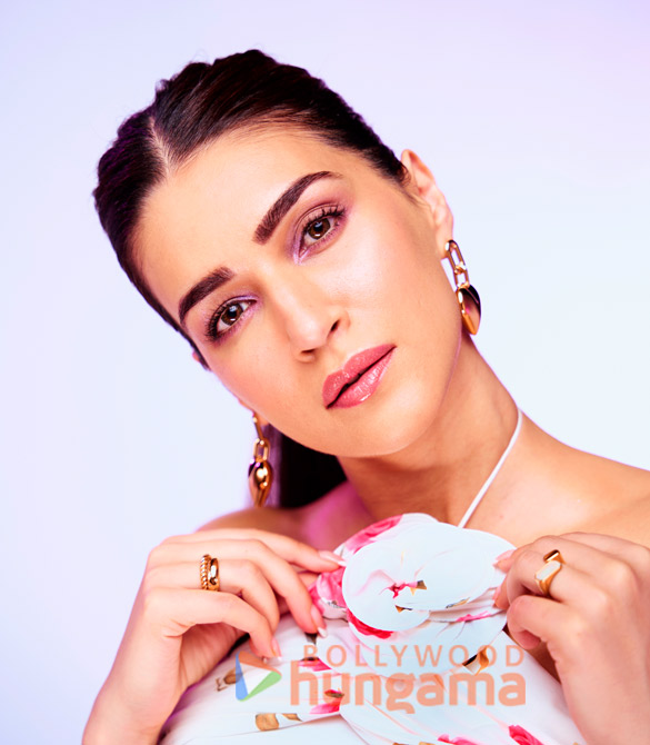 kriti sanon 7 63