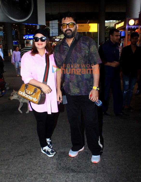 photos ananya panday kapil sharma and ginni chatrath snapped at the airport 4