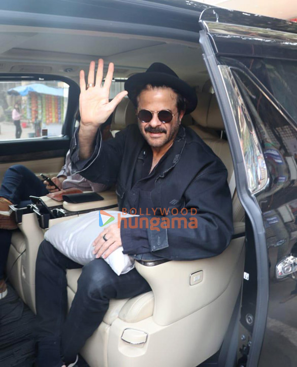 photos anil kapoor snapped in bandra 4