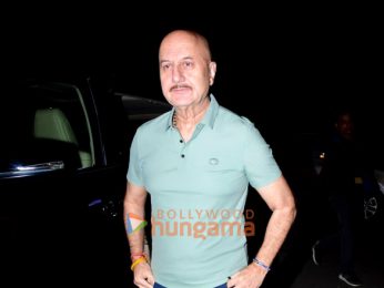 Photos: Anupam Kher and Russell Peters snapped at Gigi restaurant in Bandra Photos: Anupam Kher and Russell Peters snapped at Gigi restaurant in Bandra