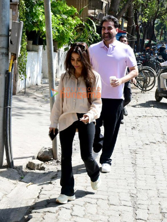 photos arbaaz khan and sshura khan spotted outside a cafe in bandra 5