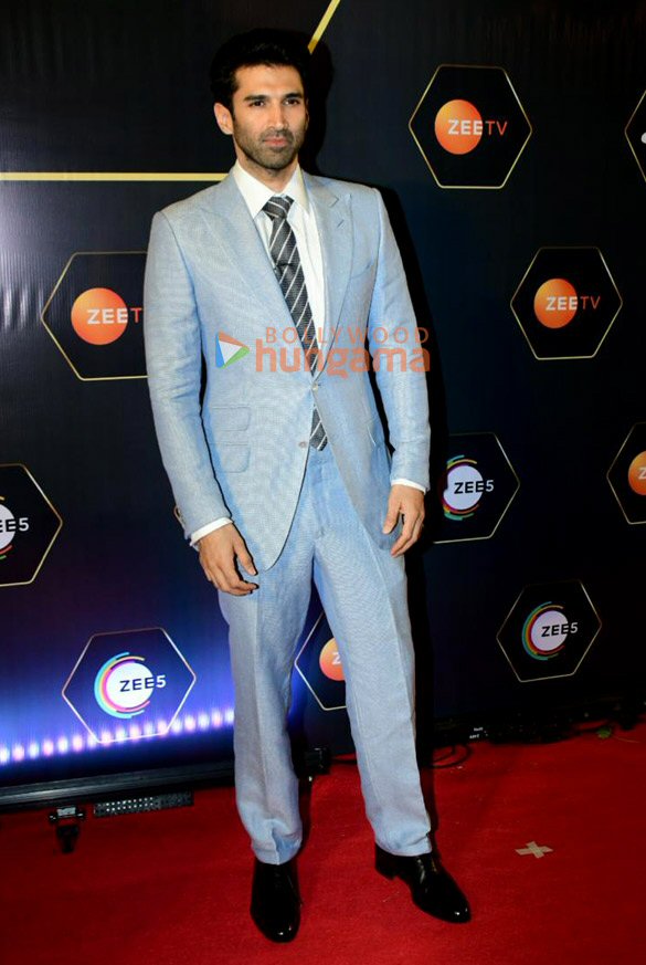 photos bobby deol and jaaved jaaferi snapped attending the dadasaheb phalke award 2024 26