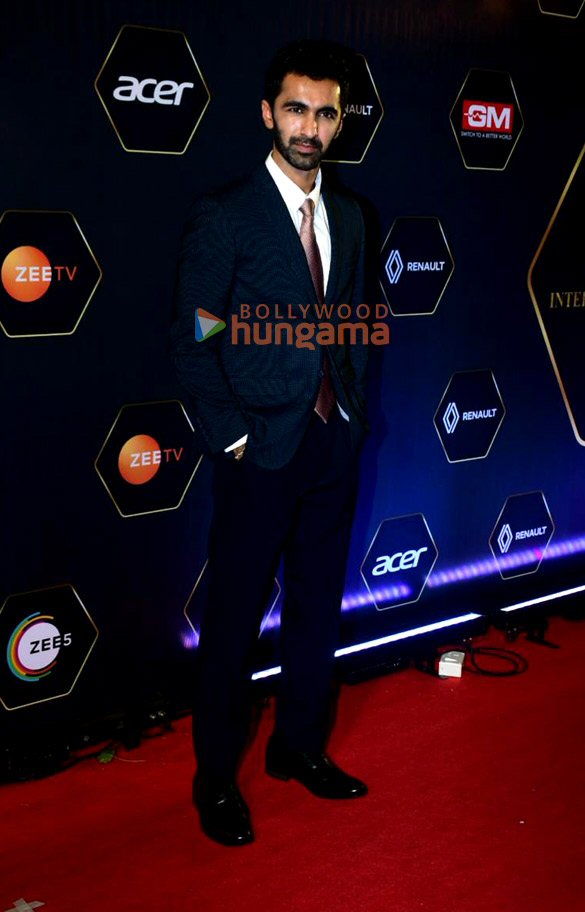 photos bobby deol and jaaved jaaferi snapped attending the dadasaheb phalke award 2024 27