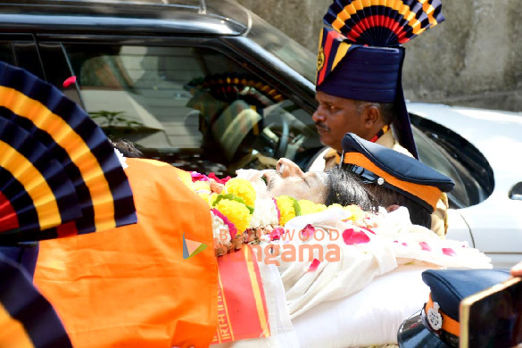 photos celebs attend the last rites of pankaj udhas in mumbai 2 4