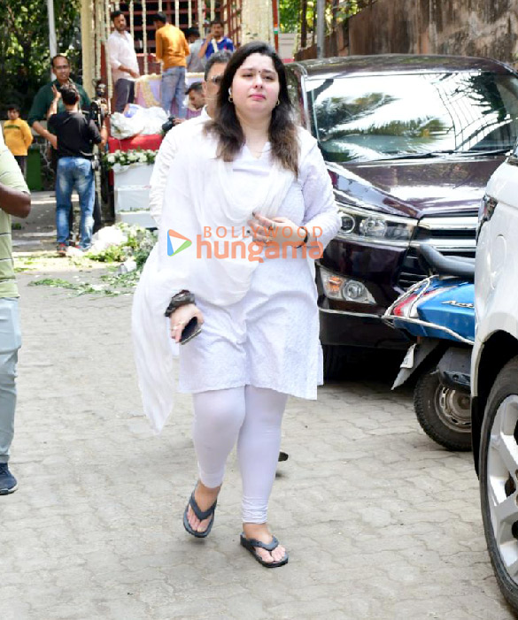 photos celebs attend the last rites of pankaj udhas in mumbai 5 2