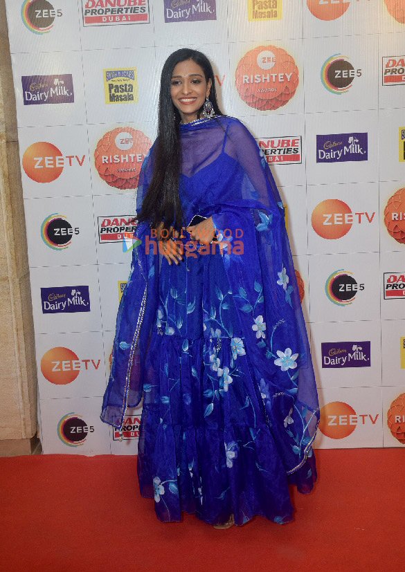photos celebs grace the red carpet of zee rishtey awards nomination party 8