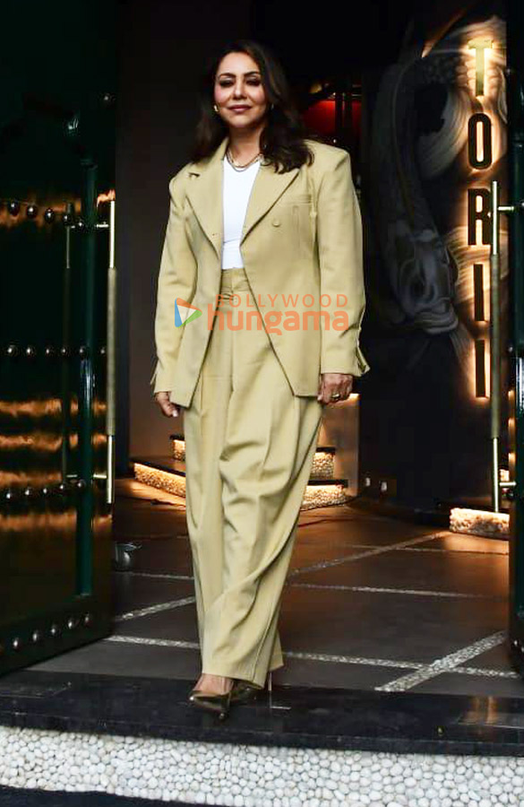 photos gauri khan snapped at the unveiling of her restaurant torii 6