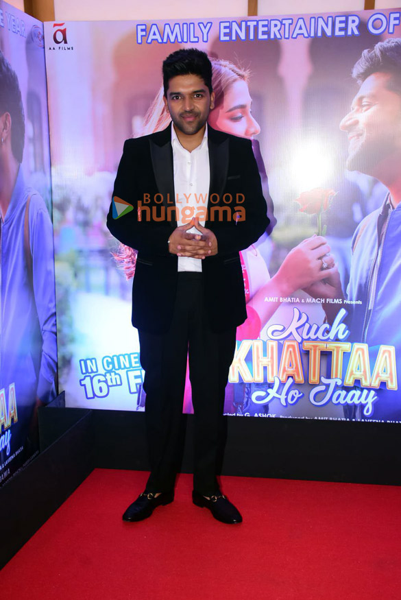 photos guru randhawa saiee manjrekar and others snapped at the special screening of kuch khattaa ho jaay 2 3