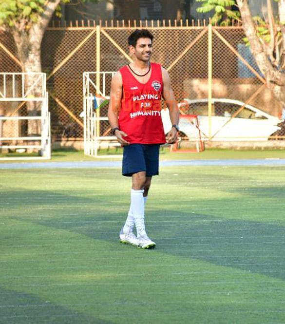 photos kartik aaryan abhimanyu dassani and aparshakti khurana snapped at all star fc football match in juhu 4
